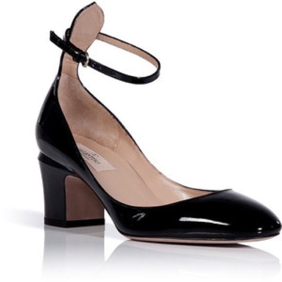 Valentino black patent leather Mary Janes 38.5 - Picture 2 of 6